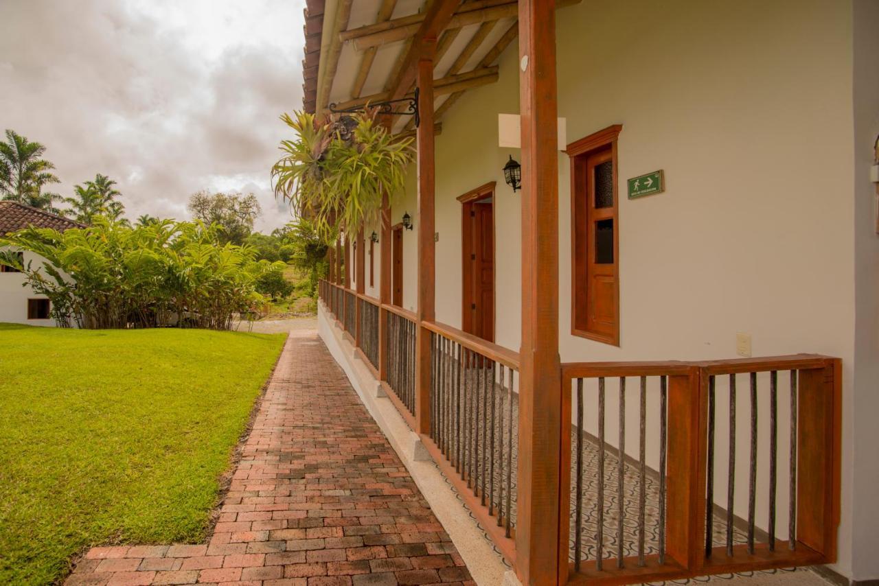 Hacienda El Saman Villa Quimbaya Exterior photo