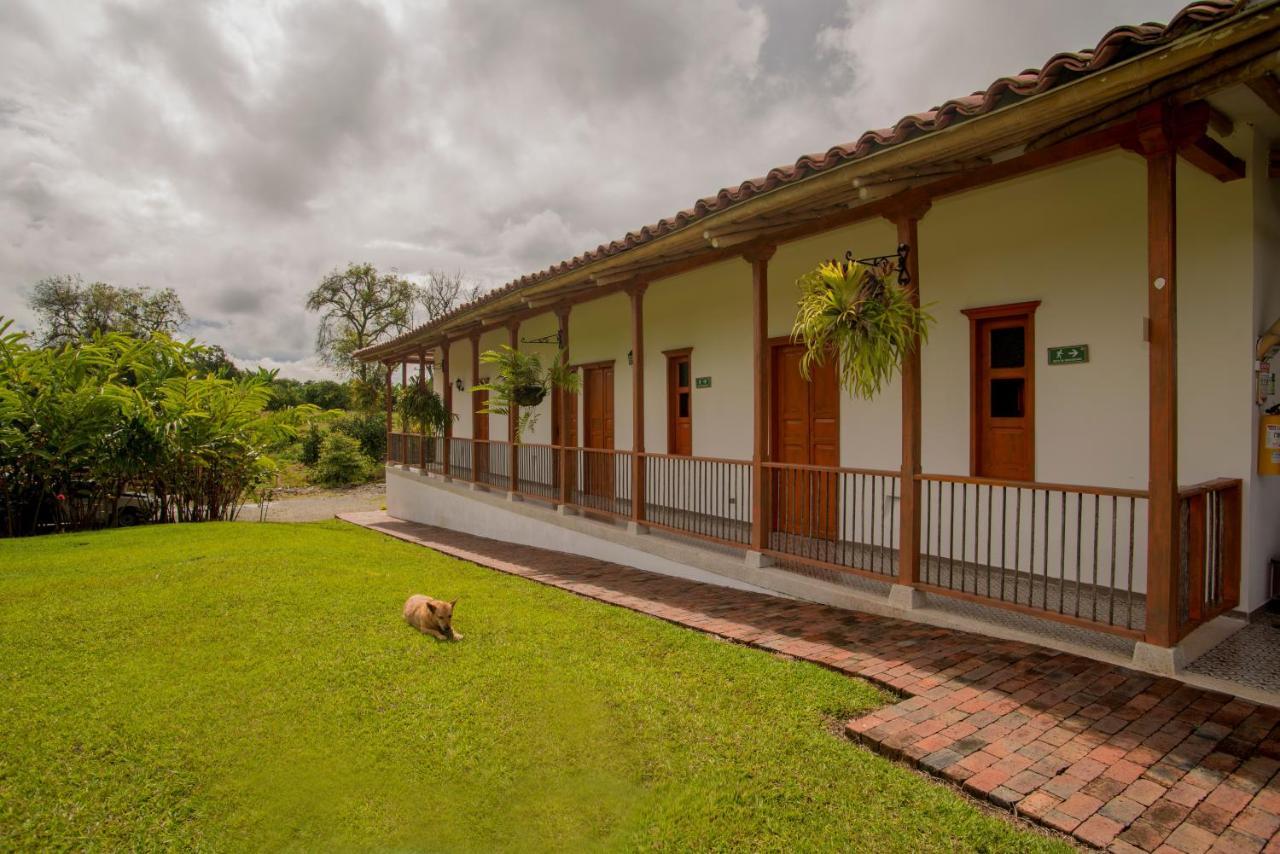 Hacienda El Saman Villa Quimbaya Exterior photo