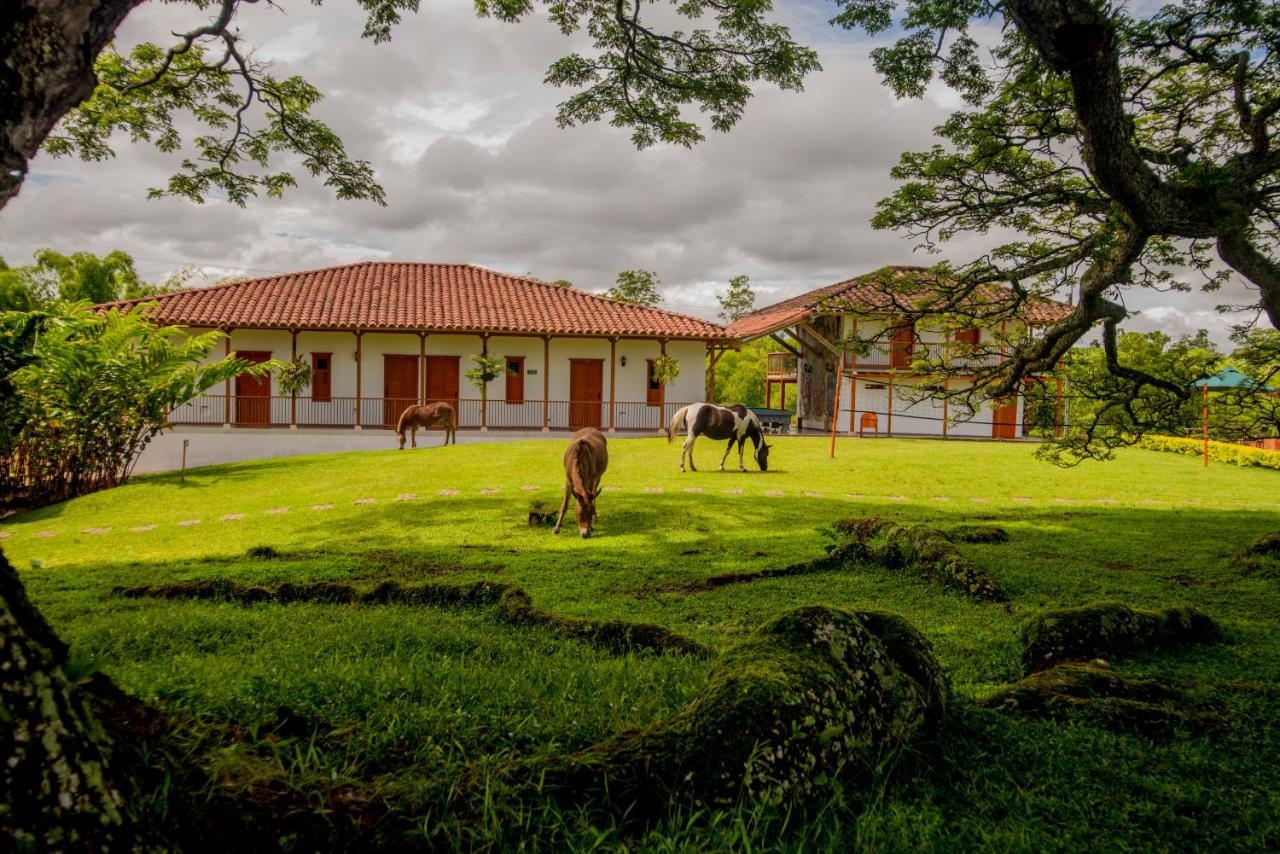 Hacienda El Saman Villa Quimbaya Exterior photo