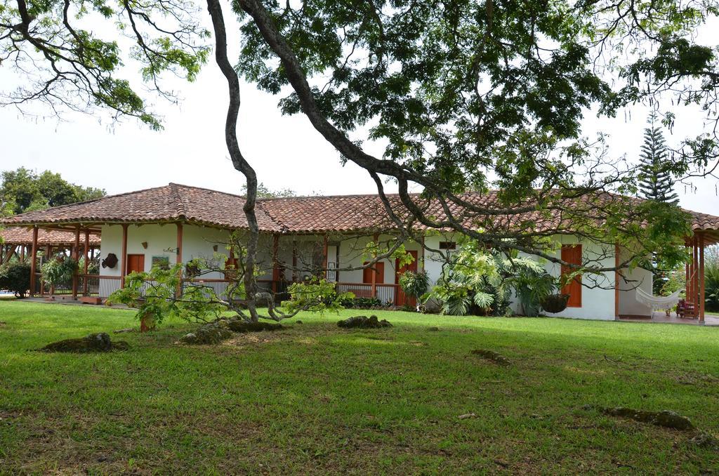 Hacienda El Saman Villa Quimbaya Exterior photo